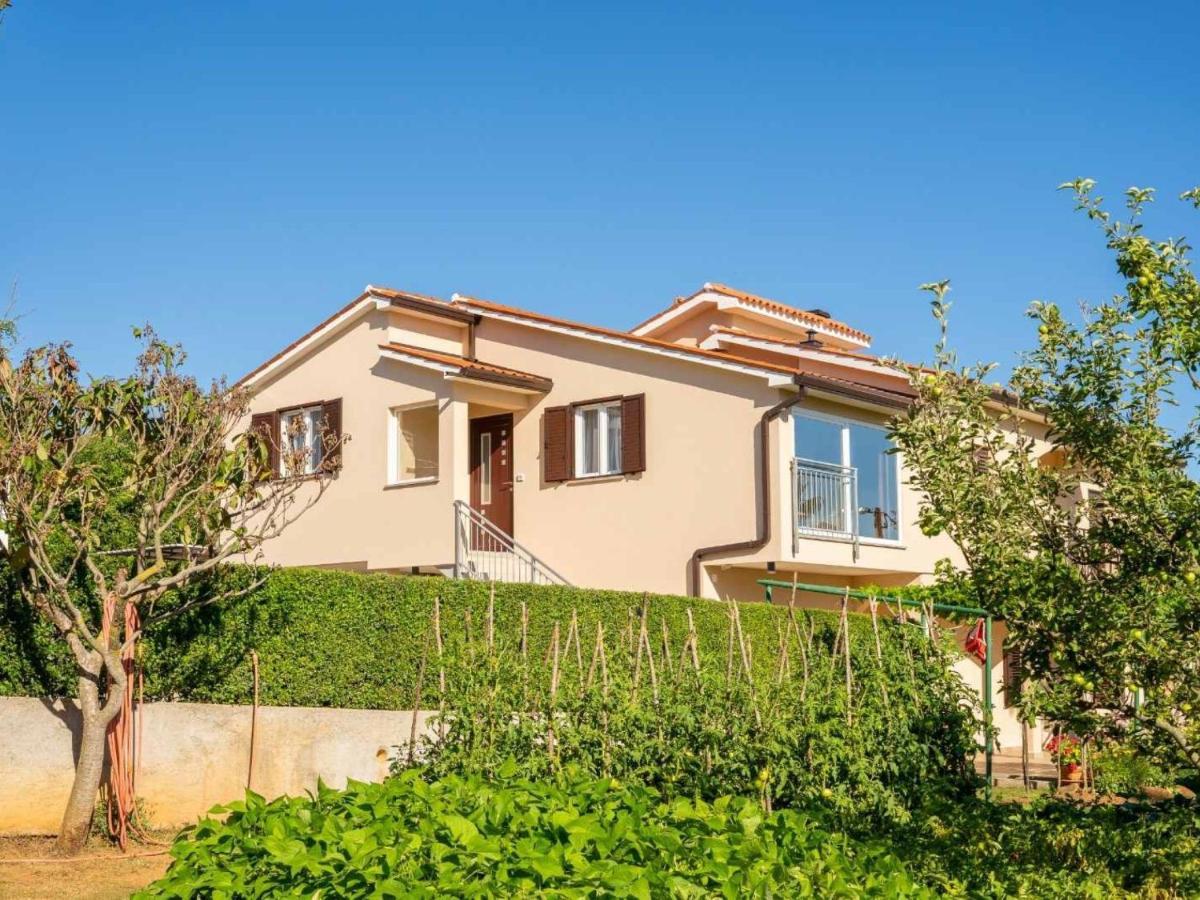 Apartment Gaia Labin  Bagian luar foto