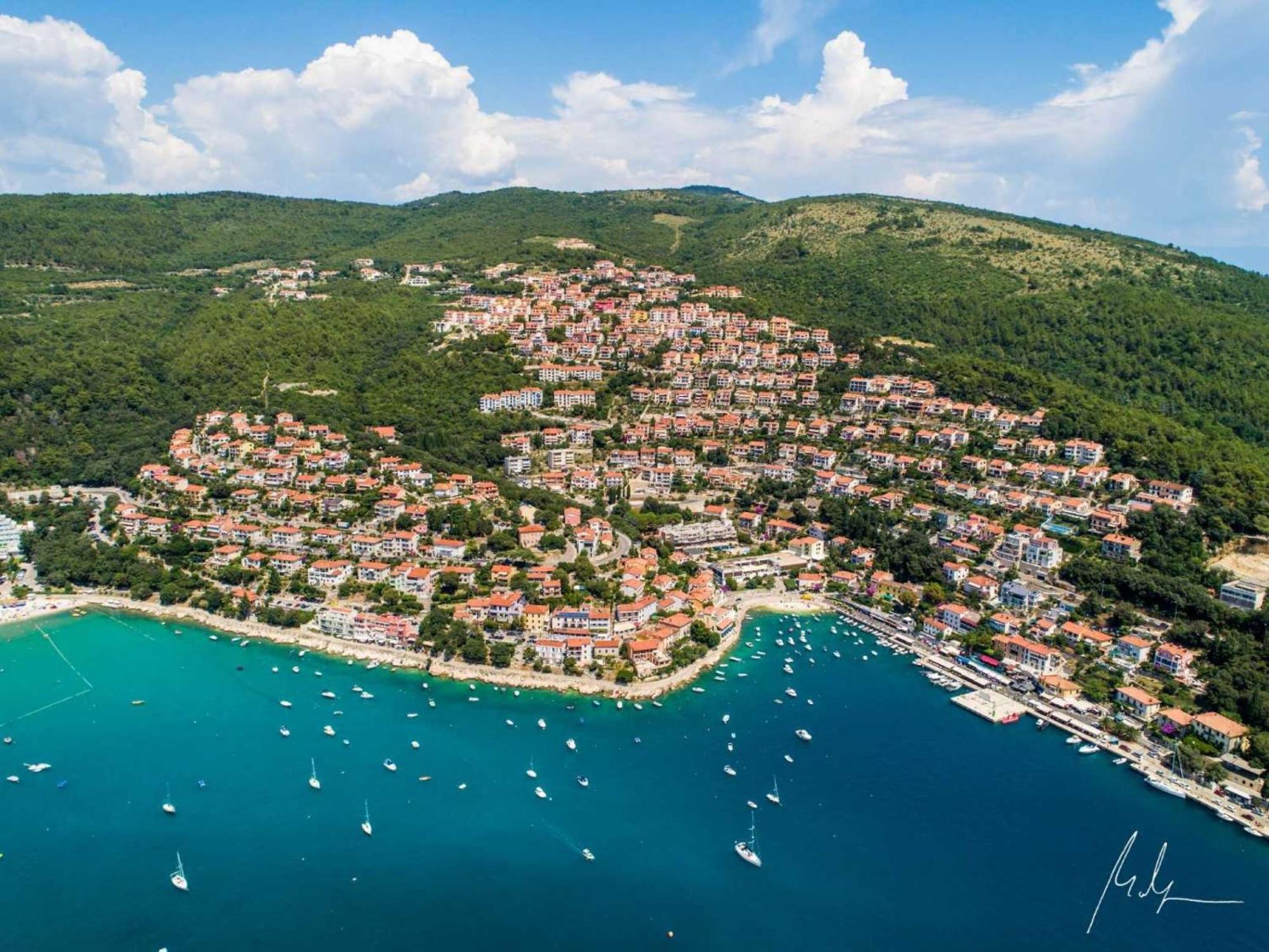 Apartment Gaia Labin  Bagian luar foto